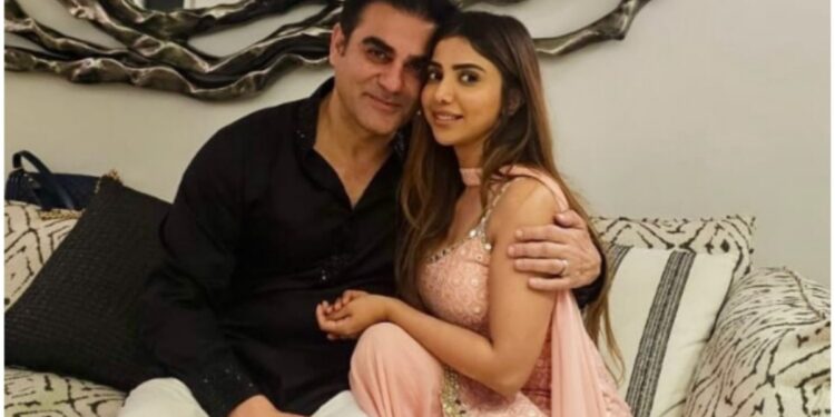 After becoming a mother, she gained 20 kg weight, Shura Khan got trolled for 23 years elder husband, said- He is an old man...