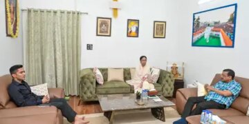 Amidst the crisis in TMC, Mamata and Abhishek Banerjee will attend the meeting of 'India' block.