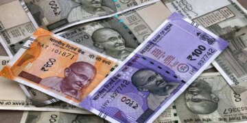 Are paper notes of Rs 100, 200 and 500 going to be banned? RBI made disclosure amid news of plastic currency