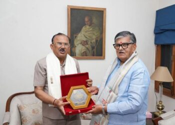 Assembly Speaker Devnani paid courtesy call on Punjab Governor Gulabchand Kataria