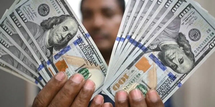 Big danger looms on the dollar! The world is going to play such a game which can change the global currency system.