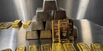 Big fall in the prices of gold and silver! Silver becomes cheaper by ₹ 9000, gold also becomes weak, know the reason and latest price