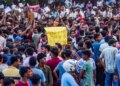 Bihar: Hundreds of students took out a candle march in Patna for the release of the director of Gyan Bindu Coaching Institute.