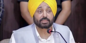Board imposed against CM Bhagwant Mann creates political uproar! Aam Aadmi Party and Akali Dal face to face on sacrilege issue