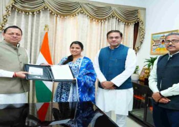 CM Pushkar Singh Dhami Sapna Rana Germany Nursing Job CM Skill Development Scheme CM Pushkar Singh Dhami: Dhami government's plan is amazing, Uttarakhand's daughter got a job in Germany worth Rs 3.30 lakh per month. News Track in Hindi