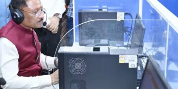 CM Vishnu Deo Sai Takes Charge of Helpline 1076, Calls Citizen Directly to Solve Problem. Chhattisgarh News: CM Vishnudev Sai himself took charge of helpline 1076, dialed the phone directly and asked – 'What is the problem?' | News Track in Hindi