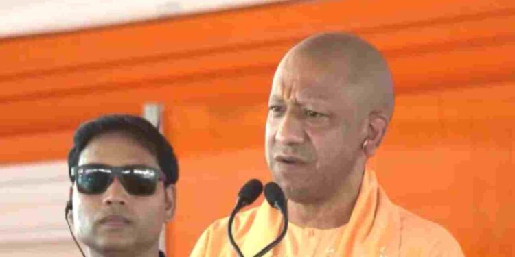 CM Yogi Adityanath Warns Against Disturbing Peace. Live Update Hindi Newsl Newstrack Hindi Samachar | UP Sarkar News: Those who create trouble during festivals will suffer for seven generations: CM Yogi. News Track in Hindi