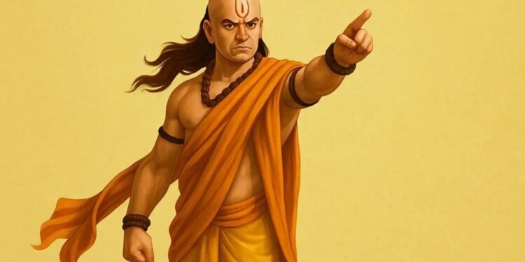 Chanakya Niti: Recognize a deceitful person by these 5 symptoms, who does something else in front and plays a big game from behind