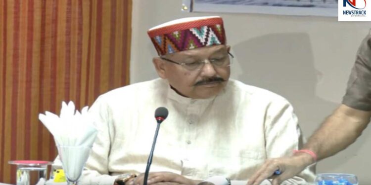 Char Dham Yatra Uttarakhand Latest News| Satpal Maharaj Shares Record| Newstrack Latest News | Uttarakhand News: Chardham Yatra made a new record, more than 36 lakh devotees reached. News Track in Hindi