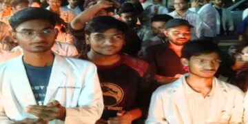 Chhattisgarh Doctor Protest Medical Council Decision Chhattisgarh News | Chhattisgarh Doctor Protest: Doctors angry over the decision to give direct exemption to outside doctors; Gave warning News Track in Hindi