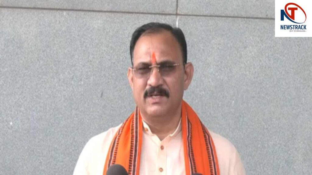 Chhattisgarh Health Minister Shyambihari Jaiswal. Ebola Virus Outbreak Chhattisgarh Latest News | Chhattisgarh News: Chhattisgarh government in alert mode regarding Ebola: Shyambihari Jaiswal. News Track in Hindi