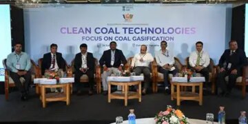 Coal Ministry organized a program of BRICS group on clean coal technologies, emphasis was given on the possibilities of coal gasification.