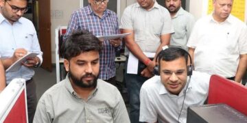 DOIT Commissioner Himanshu Gupta inspected Rajasthan Sampark Helpline-181 control room.