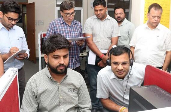 DOIT Commissioner Himanshu Gupta inspected Rajasthan Sampark Helpline-181 control room.