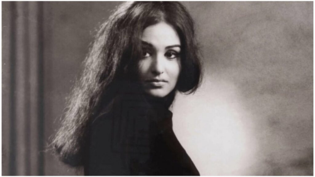 Dated Rajesh Khanna, backed out from marriage, today at the age of 80 this beauty is living with dogs and cats!