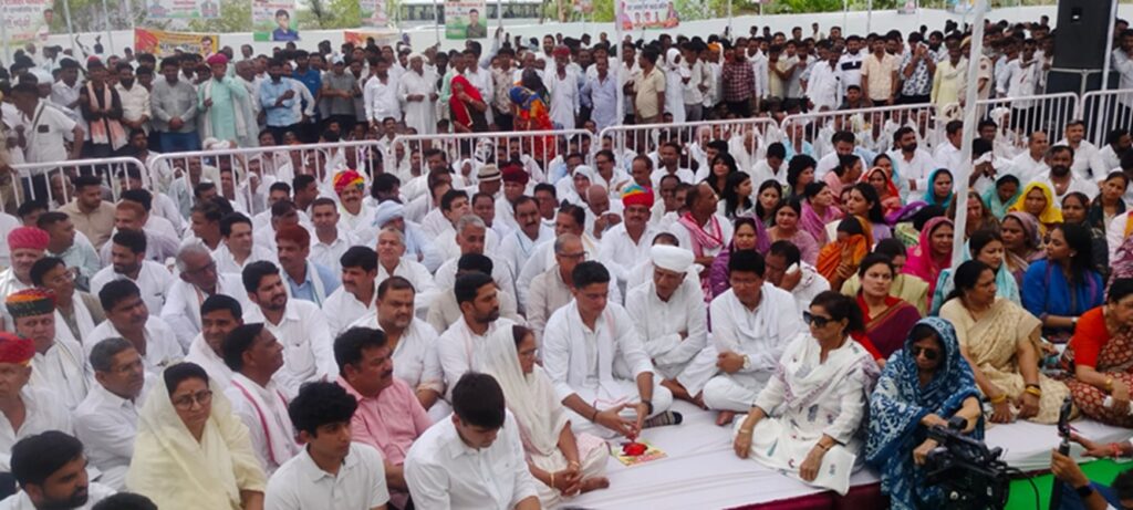 Dausa: On the 26th death anniversary of former Union Minister Rajesh Pilot, Sachin Pilot's message of love to Gehlot - He loves Vaibhav as much as he loves me.