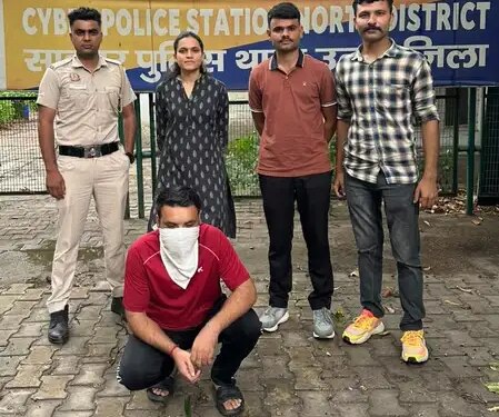 Delhi Police arrests cyber blackmailer for blackmailing women