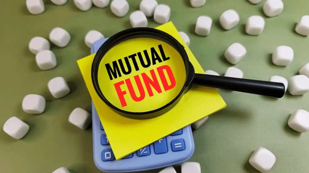 Direct vs Regular Mutual Fund Plan: What is the difference and which one has more benefits? Know the right investment option