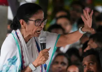 Earthquake in Bengal politics! 60 MLAs separated from TMC, Ritabrata Banerjee got command of the new legislative party