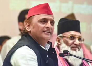 Everything from tea to diesel-petrol became expensive due to weakening of rupee against dollar: Akhilesh Yadav
