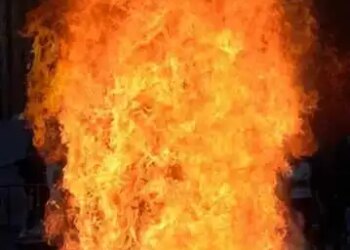 Fire breaks out in Khonmoh cement factory in Srinagar, seven workers burnt; one is in serious condition
