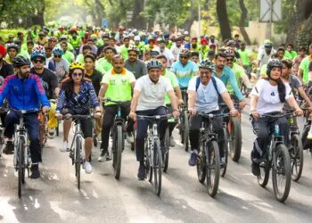 'Fit India Cyclothon' organized at Worli beach in Mumbai before International Yoga Day