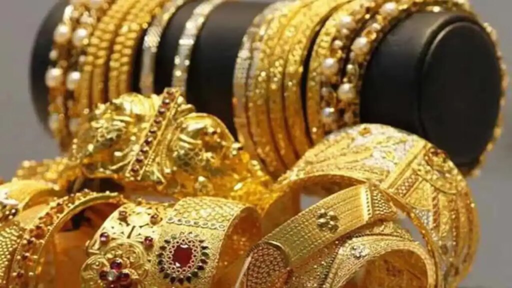 Gold Price Today: Gold prices soften, silver prices remain unchanged, know what are the latest prices in your city.