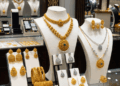 Gold-Silver Latest Rate: Gold continues to fall from record high, silver also continues to fall... Know today's latest market price