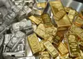 Gold-Silver Price Crash: Silver fell by ₹ 15,748, gold also fell by ₹ 3,470, know the latest price here before buying.