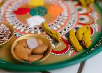 Guru Gochar in Pushya Nakshatra 18 June: Auspicious yoga is being formed due to entry of Guru in Pushya Nakshatra, know the effects and remedies.