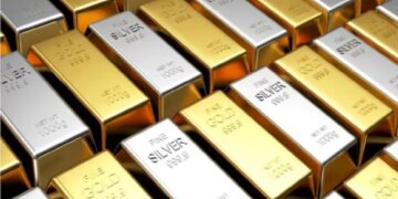 Heavy fall in silver prices by ₹ 22 thousand in 8 days, gold also became cheaper by falling by ₹ 2749, know the latest price before buying.