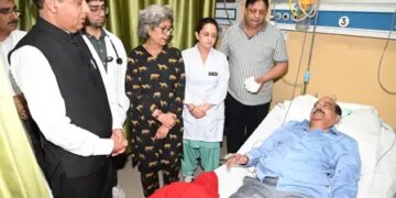 Himachal Pradesh: Rajeev Bindal and Jairam Thakur inquired about the well being of hospitalized BJP MP Harsh Mahajan.