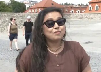 Indian tourists in Slovakia said, PM Modi is taking India to great heights and our pride is increasing in the world.