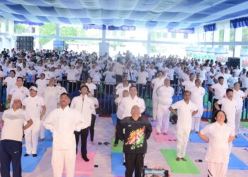 International Yoga Day organized at the Golden Jubilee Convocation Pavilion of Ranchi University, know what the Health Minister said