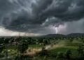Jharkhand Monsoon| Heavy Rain and Thunderstorm Alerts Issued in Multiple Districts. IMD Alert | Jharkhand Weather: Entry of monsoon in Jharkhand, big warning regarding thunderstorm and heavy rain in many districts. News Track in Hindi