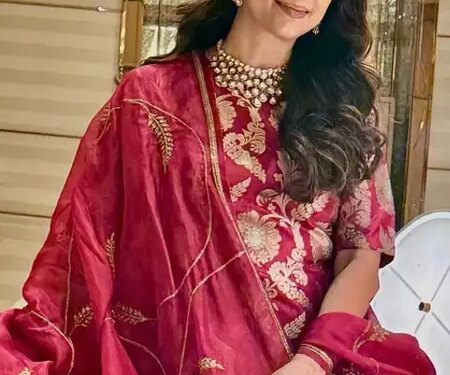 Juhi Chawla, who has been doing yoga daily for 20 years, said - clarity and strength has come in life