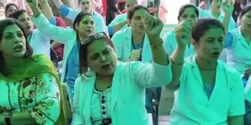 Karnal District Hospital nurses strike, demand to dismiss Haryana Women Commission Chairperson