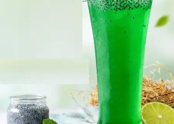 Khus syrup cools the body and mind in summer, energy and freshness will remain throughout the day.