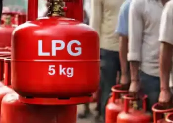 LPG Cylinder Price Drop: Relief on 5 kg cylinder, Chhotu gas cylinder becomes cheaper from today, know the latest prices.