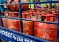LPG Rate Today: LPG cylinder prices may change tomorrow, know what is the domestic and commercial gas rate in your city today