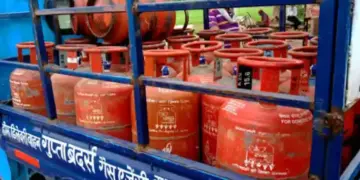 LPG Rate Today: LPG cylinder prices may change tomorrow, know what is the domestic and commercial gas rate in your city today