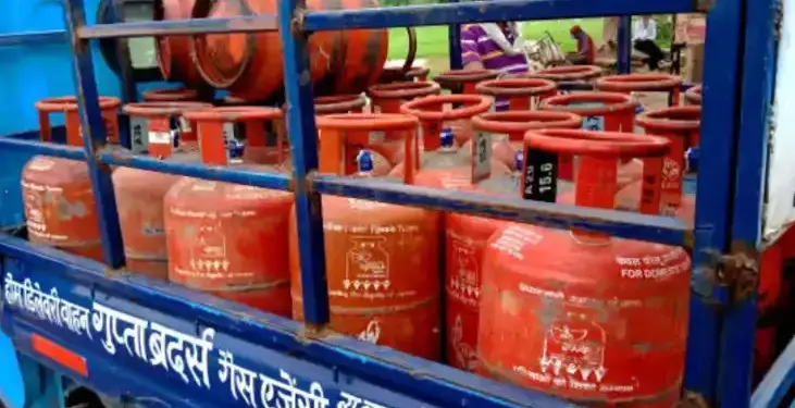 LPG Rate Today: LPG cylinder prices may change tomorrow, know what is the domestic and commercial gas rate in your city today