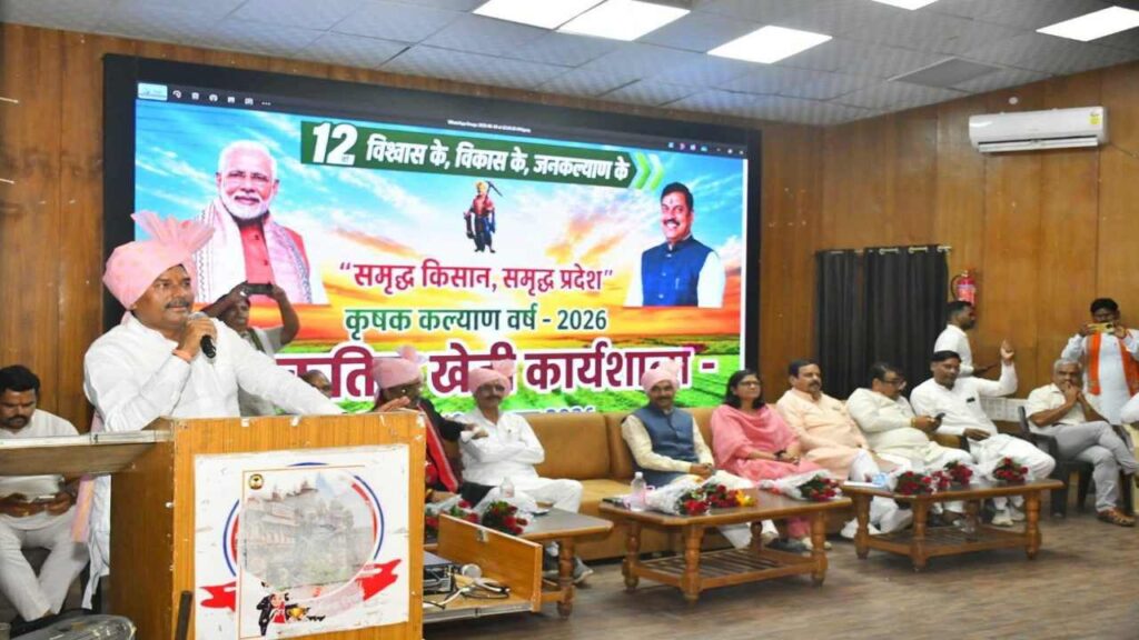 MP Wheat Sold at â‚¹5000/Quintal: How Organic Farming Changed the Game | MP Organic Wheat: Government rate is ₹2625, then how is Gwalior MP selling ₹5000 quintal wheat? There is huge demand in the market. News Track in Hindi