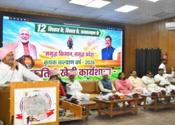 MP Wheat Sold at â‚¹5000/Quintal: How Organic Farming Changed the Game | MP Organic Wheat: Government rate is ₹2625, then how is Gwalior MP selling ₹5000 quintal wheat? There is huge demand in the market. News Track in Hindi