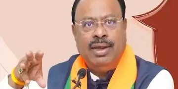 महाराष्ट्र: राजस्व मंत्री बावनकुले ने बाढ़ से बचाव के लिए गाद हटाने के कार्य में तेजी लाने का आदेश दिया