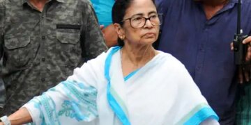 Mamata Banerjee-led Trinamool faction lodged 4 police complaints against the rebel group