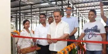 Minister of State for Environment Kirti Vardhan Singh launches app at Delhi Zoo