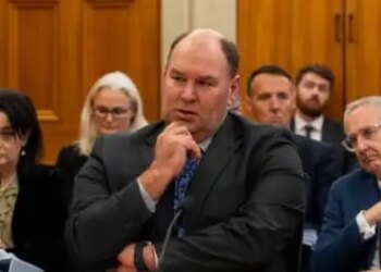 New Zealand on alert as bird flu hits Australia