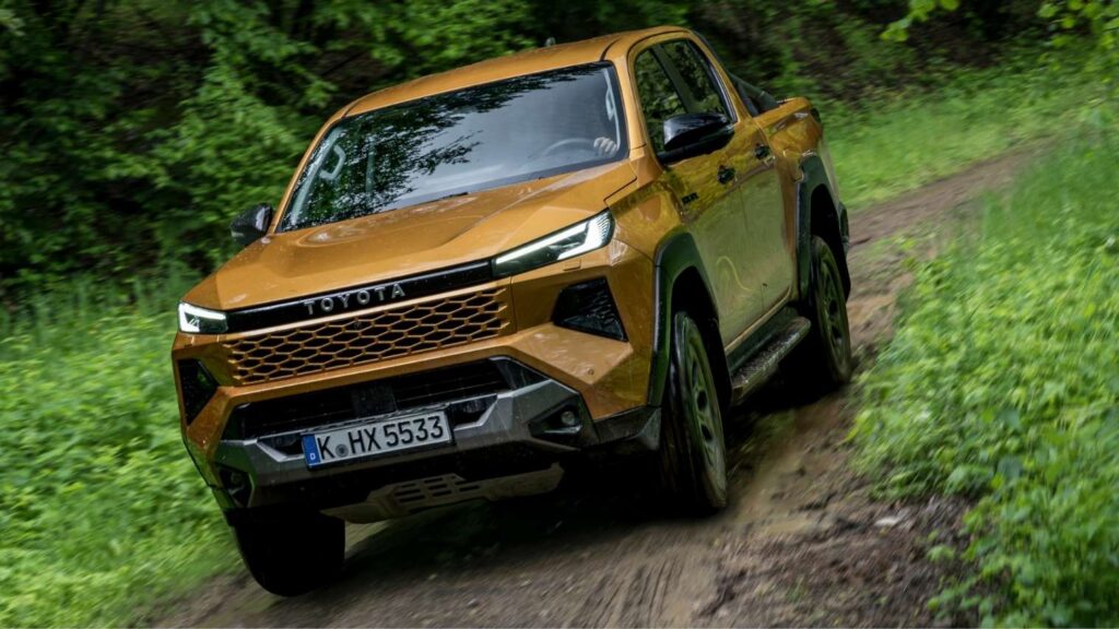 New Toyota Hilux (2)