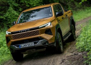 New Toyota Hilux (2)